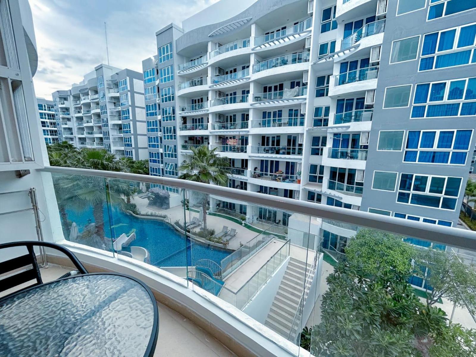 Grand Avenue Residence Condominium Паттая Екстер'єр фото