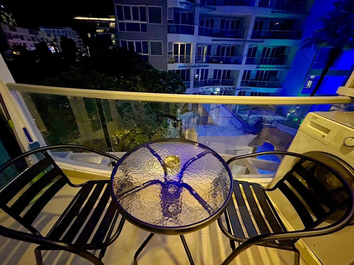 Grand Avenue Residence Condominium Паттая Екстер'єр фото